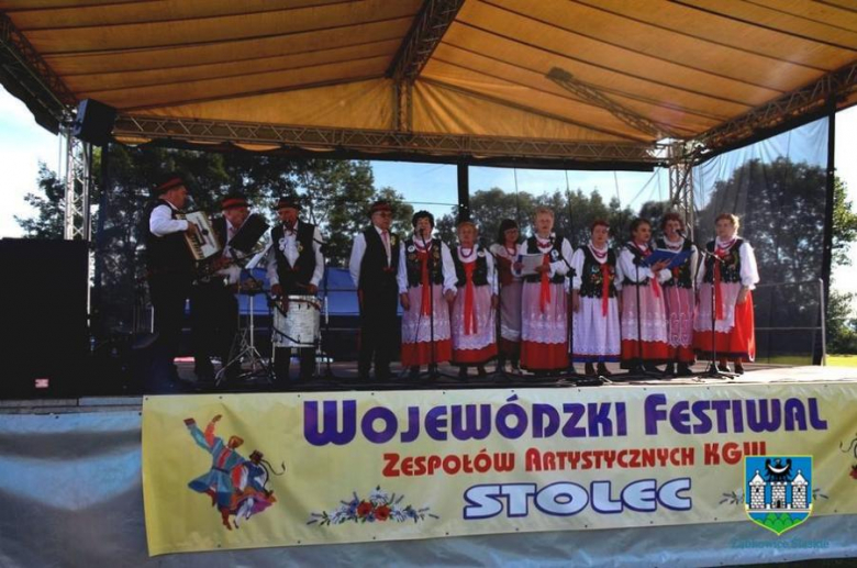 Wojewódzki Festiwal Zespołów Artystycznych Kół Gospodyń Wiejskich w Stolcu