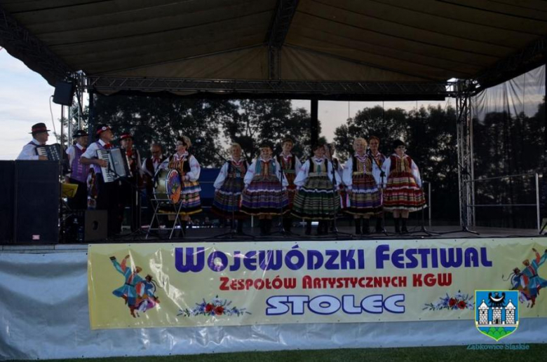 Wojewódzki Festiwal Zespołów Artystycznych Kół Gospodyń Wiejskich w Stolcu