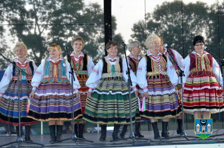 Wojewódzki Festiwal Zespołów Artystycznych Kół Gospodyń Wiejskich w Stolcu