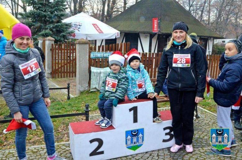 Rodzinny Bieg Mikołajkowy w Ząbkowicach Śląskich