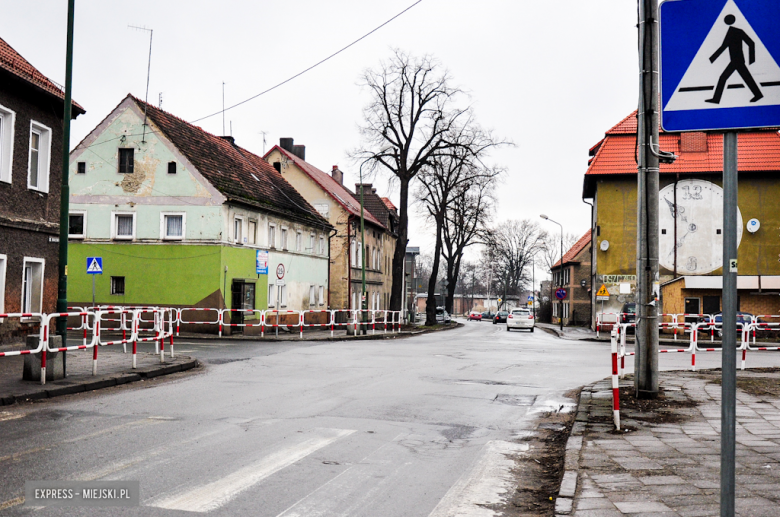 Skrzyżowanie dróg wojewódzkich w Ziębicach, na którym poprzednie władze miały koncepcję budowy ronda