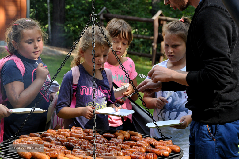 Realizacja drugiej edycji programu odbudowy zwierzyny drobnej. Tym razem do środowiska naturalnego trafiło około 430 sztuk zajęcy