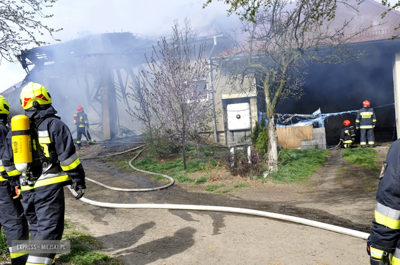 Pożar zabudowań gospodarczych w Zwróconej