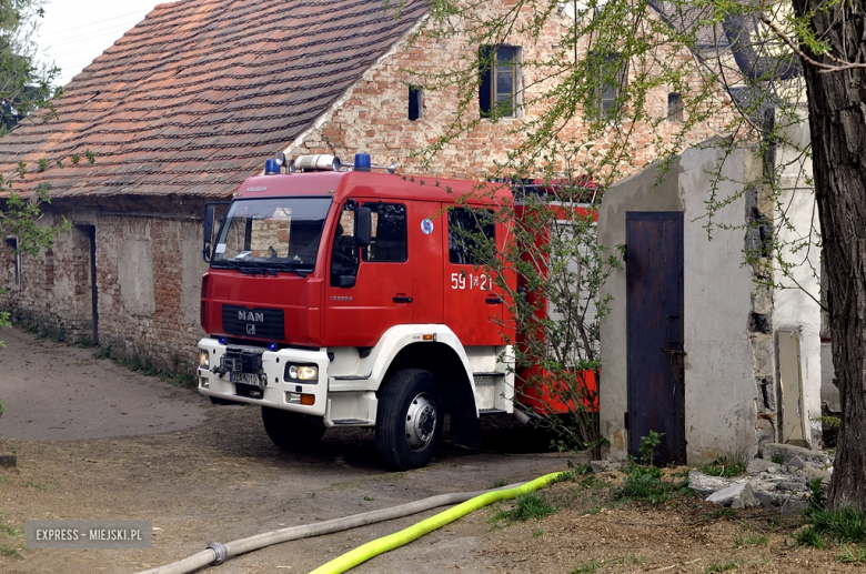 Pożar zabudowań gospodarczych w Zwróconej