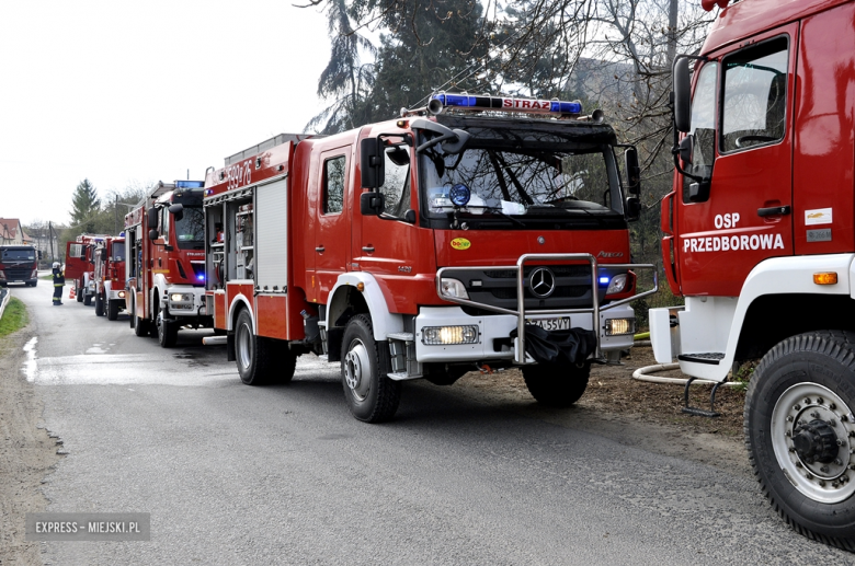 Pożar zabudowań gospodarczych w Zwróconej