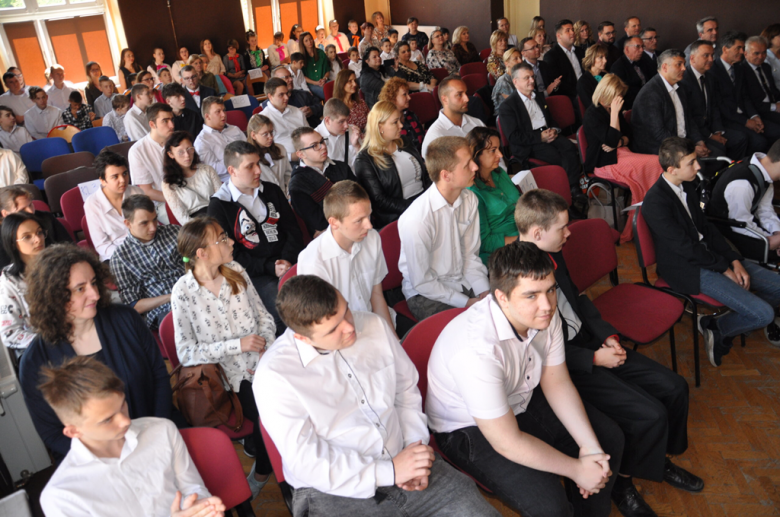 Oficjalne oddanie do użytku nowego obiektu zbiegło się z uroczyście obchodzonym co roku w Specjalnym Ośrodku Szkolno-Wychowawczym(SOSW) „Dniem dziecka”, który jest jednocześnie „Świętem szkoły”