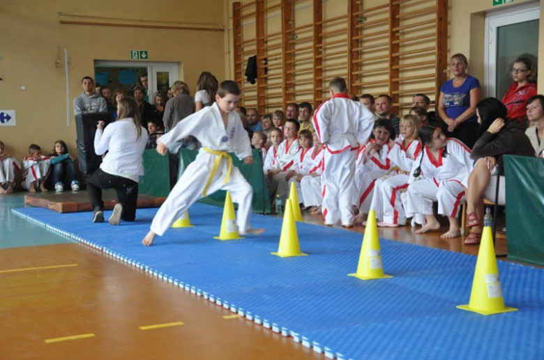 Najmłodsi zawodnicy taekwondo w Bardzie 