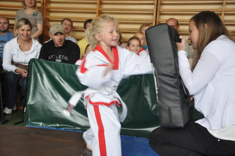 Najmłodsi zawodnicy taekwondo w Bardzie 