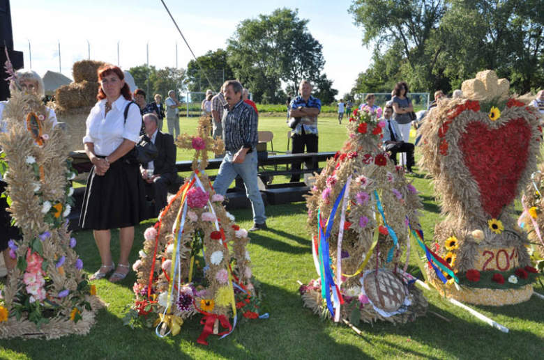 Dożynki Powiatowo-Gminne – Stolec 2011