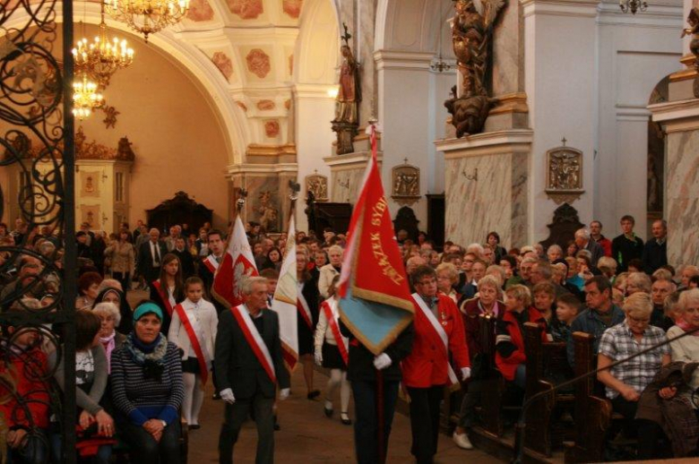 Henryk Gulbinowicz swoje 90. urodziny postanowił świętować w Bardzie