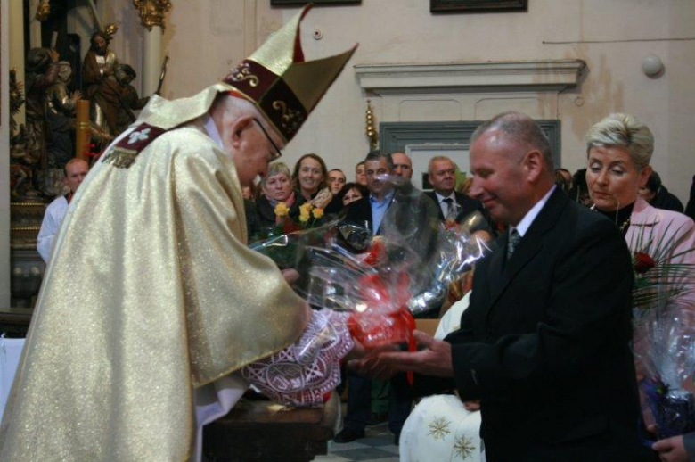 Henryk Gulbinowicz swoje 90. urodziny postanowił świętować w Bardzie