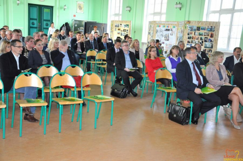 Targi Pracy i Przedsiębiorczości. Firmy oferowały 1500 miejsc pracy w kraju i za granicą