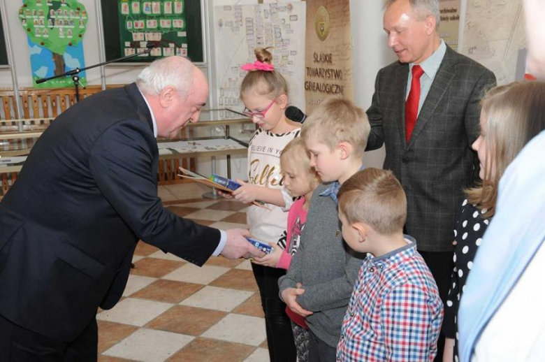 „Z rodzinnego archiwum”. Konkurs edukacyjny w kamienieckim archiwum państwowym