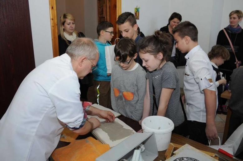 „Z rodzinnego archiwum”. Konkurs edukacyjny w kamienieckim archiwum państwowym