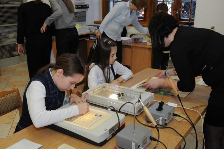 „Z rodzinnego archiwum”. Konkurs edukacyjny w kamienieckim archiwum państwowym