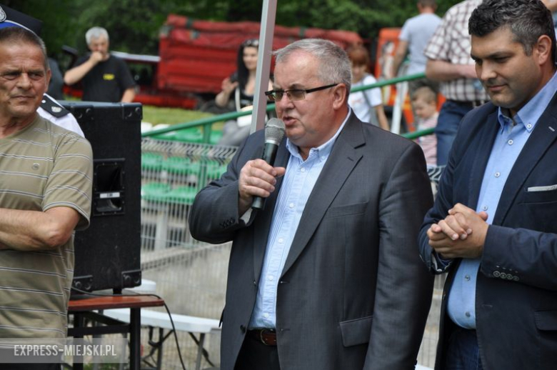 Strażacy z Braszowic okazali się najlepsi w zawodach sportowo-pożarniczych zorganizowanych na boisku w Stolcu