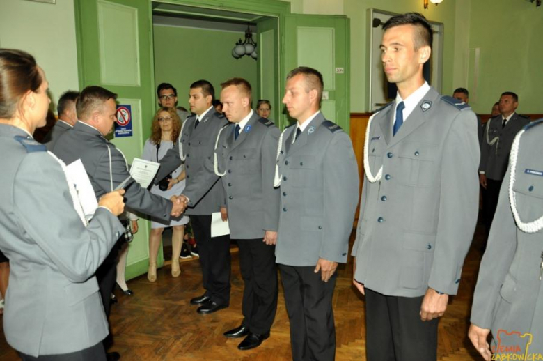 	Święto policji. Awans otrzymało trzydziestu funkcjonariuszy