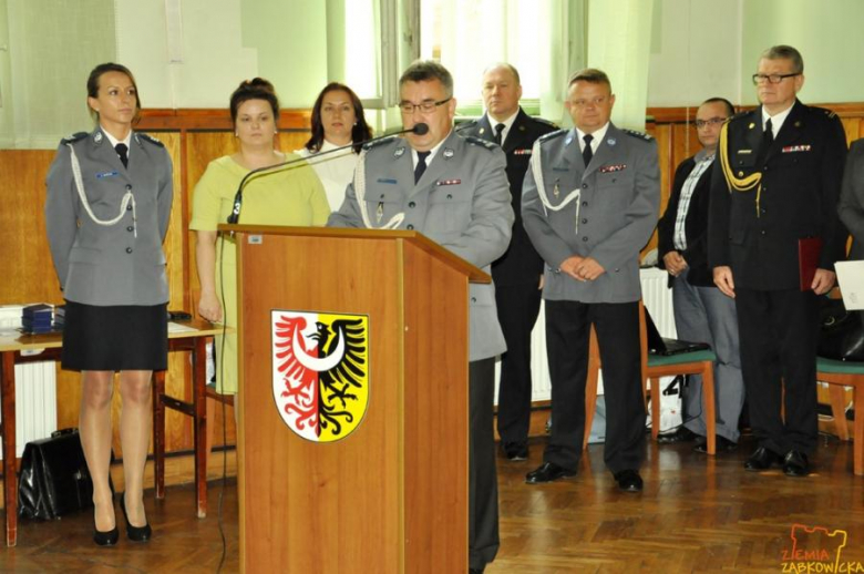 	Święto policji. Awans otrzymało trzydziestu funkcjonariuszy