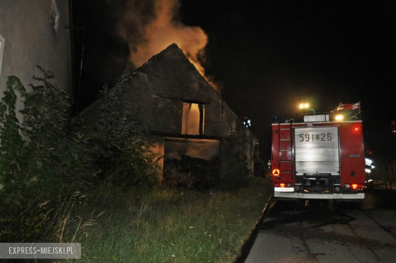 Pożar stodoły w Potworowie. Możliwe, że doszło do podpalenia