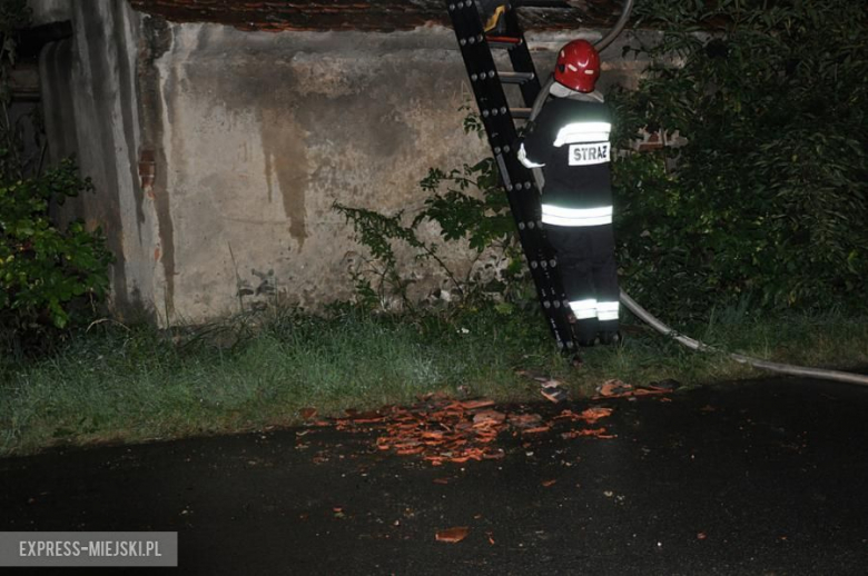 Pożar stodoły w Potworowie. Możliwe, że doszło do podpalenia