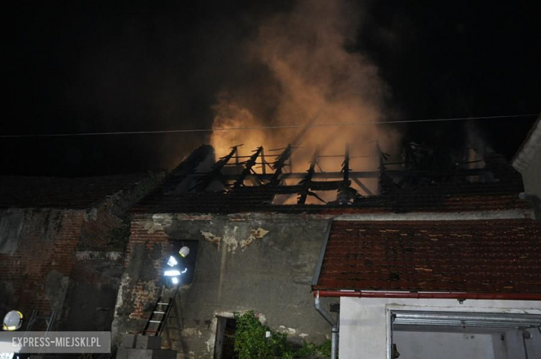 Pożar stodoły w Potworowie. Możliwe, że doszło do podpalenia