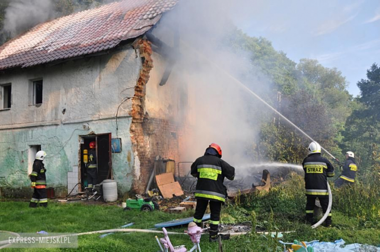 Pożar opuszczonego budynku w Opolnicy