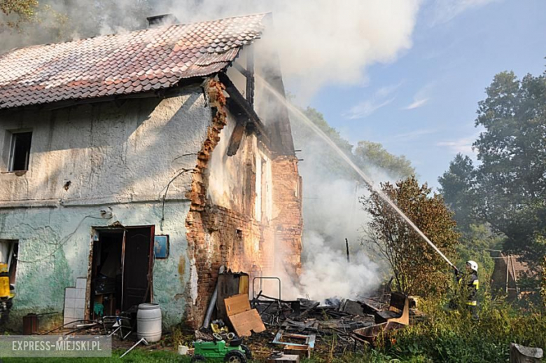 Pożar opuszczonego budynku w Opolnicy