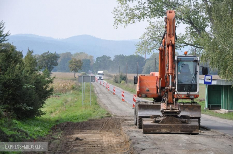 Ruszył remont drogi powiatowej na odcinku Przyłęk - Dzbanów