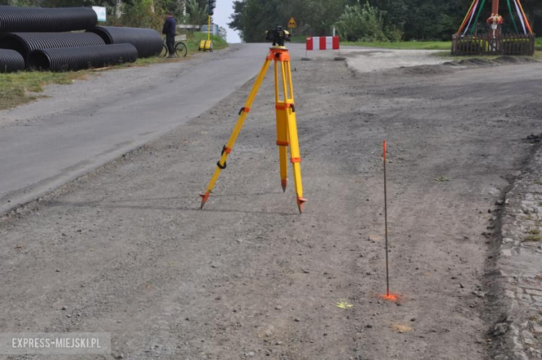 Ruszył remont drogi powiatowej na odcinku Przyłęk - Dzbanów