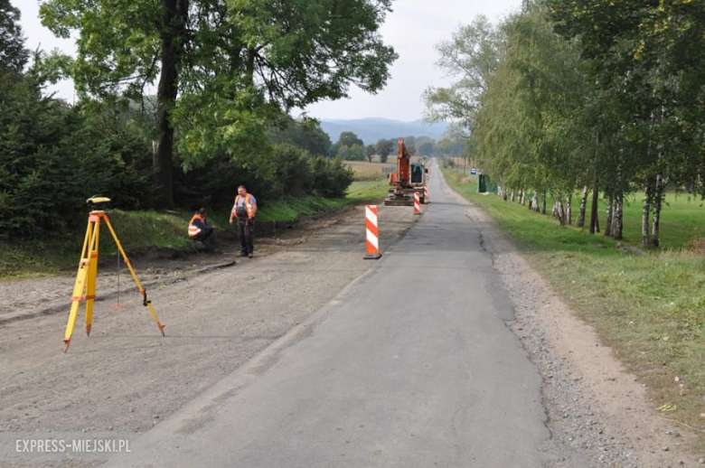 Ruszył remont drogi powiatowej na odcinku Przyłęk - Dzbanów