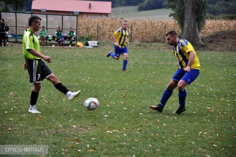 A - klasa: Cis Brzeźnica 3:1 (3:1) Inter Ożary