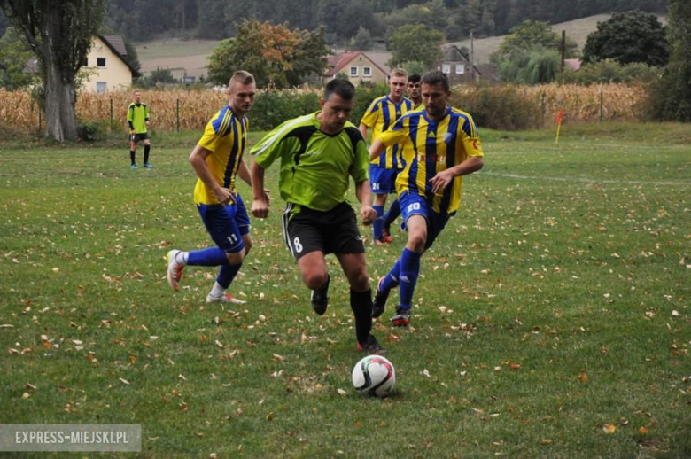 A - klasa: Cis Brzeźnica 3:1 (3:1) Inter Ożary