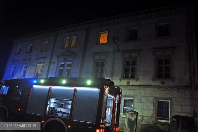 Pożar poddasza w budynku wielorodzinnym