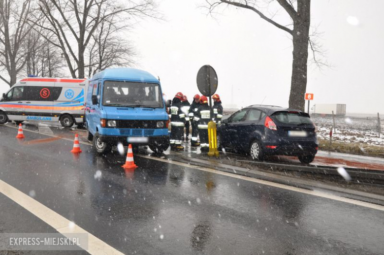 Zderzenie na krajowej ósemce na wysokości Tarnowa