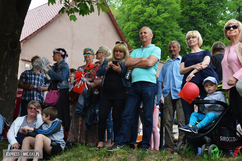 Na wesoło i z pompą. Pochód pierwszomajowy w Srebrnej Górze