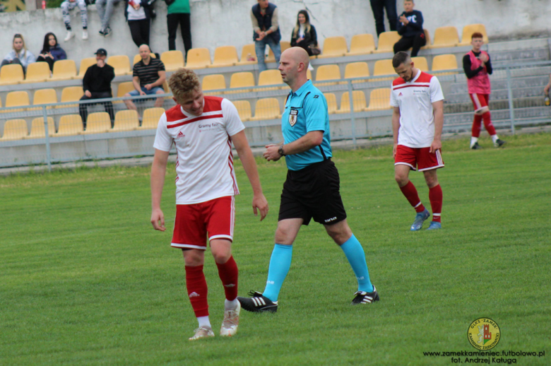 Orzeł wysoko pokonał Moto-Jelcz, w okręgówce derby dla Zamku