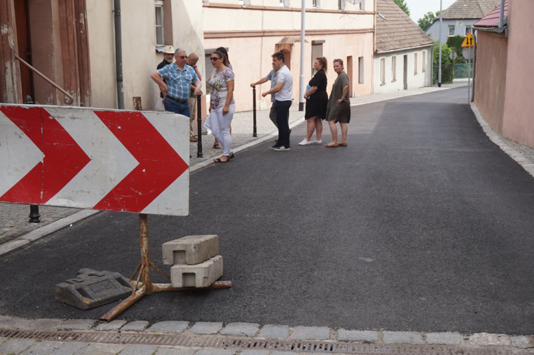 Przebudowa ulicy Wiejskiej w Złotym Stoku zakończona