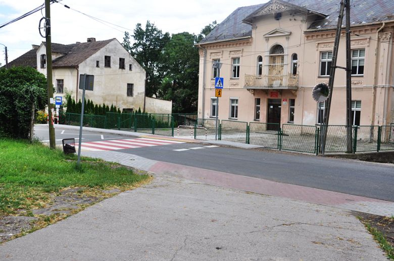 Przebudowane przejście dla pieszych w Stolcu