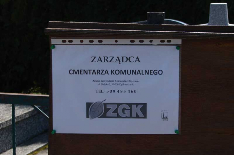 Cmentarz w Ząbkowicach