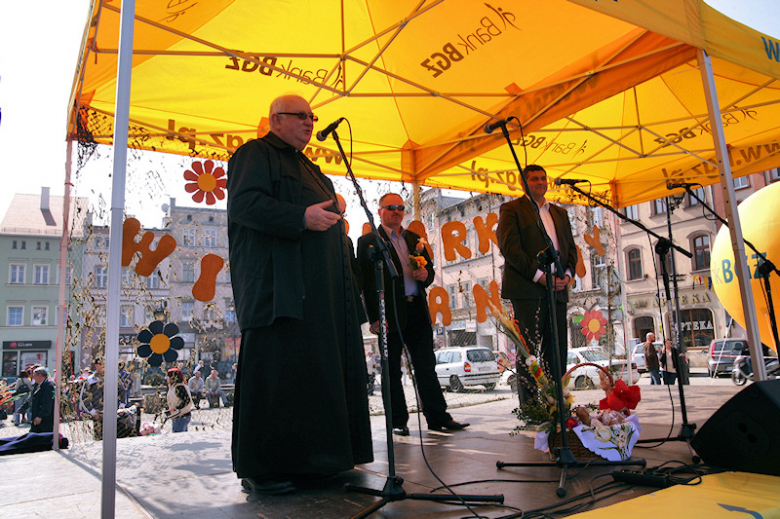 Jarmark Wielkanocny na rynku Ząbkowic Śl.