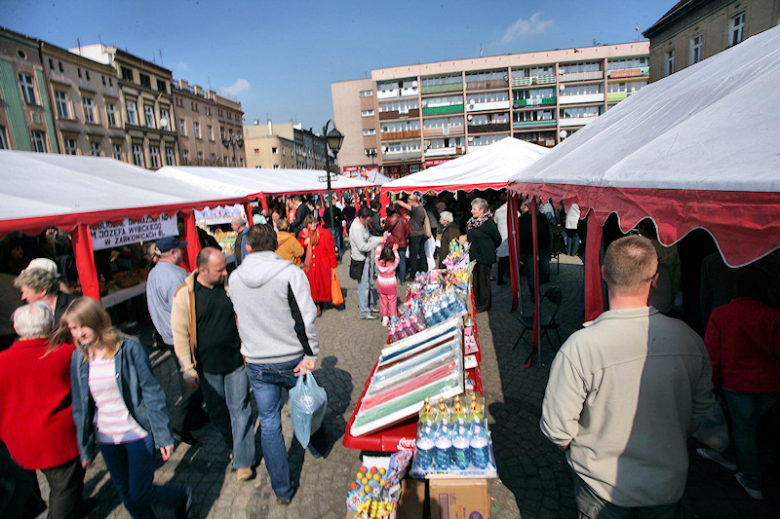 Jarmark Wielkanocny na rynku Ząbkowic Śl.