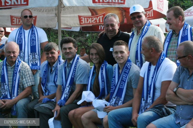 Piotr Zieliński chętnie pozował do zdjęć i rozdawał autografy