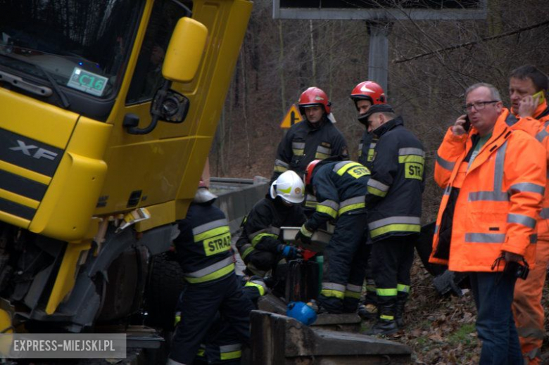 Kraksa na krajowej ósemce w Dębowinie