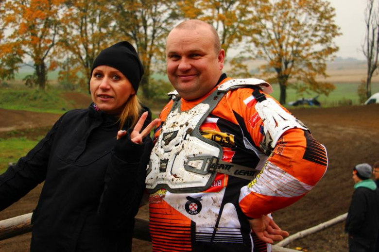 Piknik charytatywny na torze motocrossowym w Ziębicach