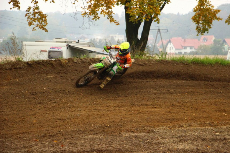 Piknik charytatywny na torze motocrossowym w Ziębicach