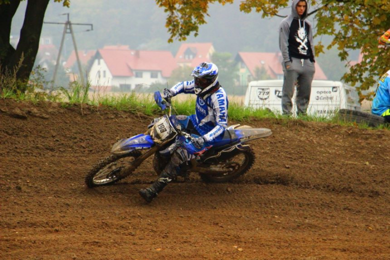 Piknik charytatywny na torze motocrossowym w Ziębicach