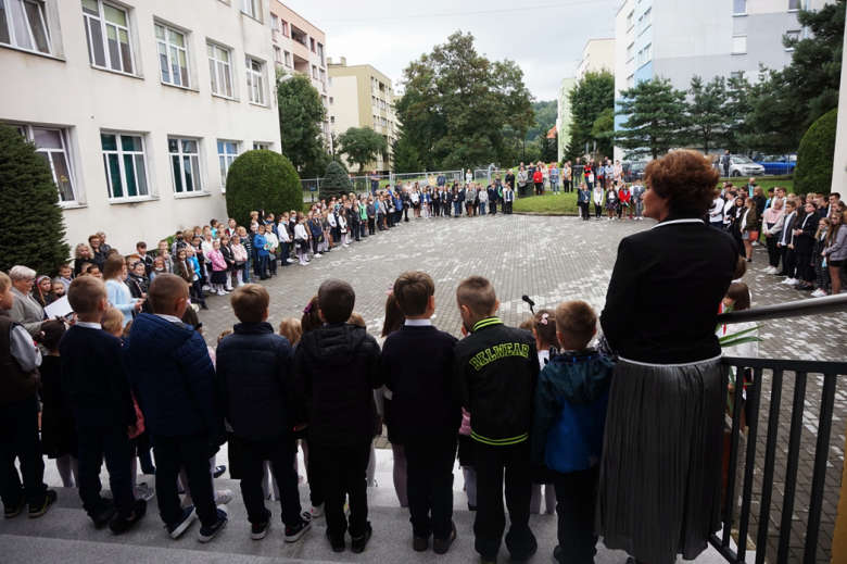 Uroczyste rozpoczęcie roku szkolnego w Szkole Podstawowej w Złotym Stoku