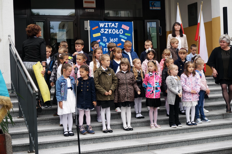 Uroczyste rozpoczęcie roku szkolnego w Szkole Podstawowej w Złotym Stoku