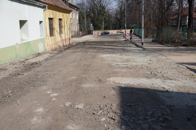 Trwają prace nad przebudową ul. Wiejskiej w Złotym Stoku