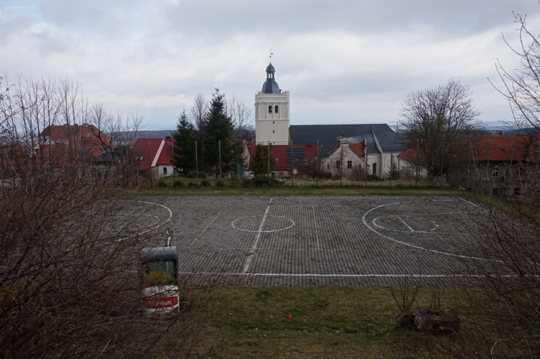 Ruszyły prace z budową skateparku w Złotym Stoku